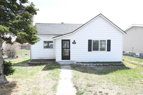 Photo of 238 W Main Street, Saint Anthony, ID 83445 (MLS # 98960134)