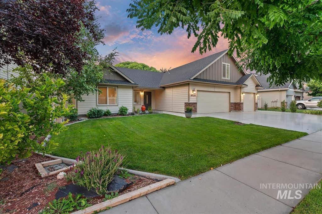 Photo of 4520 E Concord Way, Nampa, ID 83686 (MLS # 98997450)