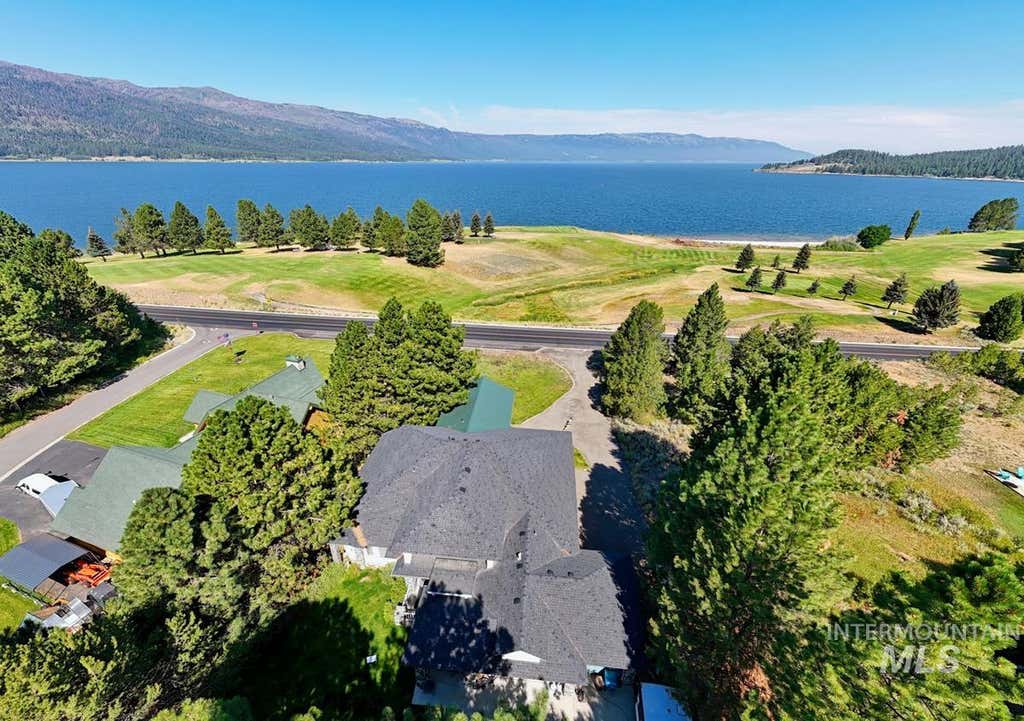 Photo of 131 Par Drive, Cascade, ID 83611 (MLS # 98978483)
