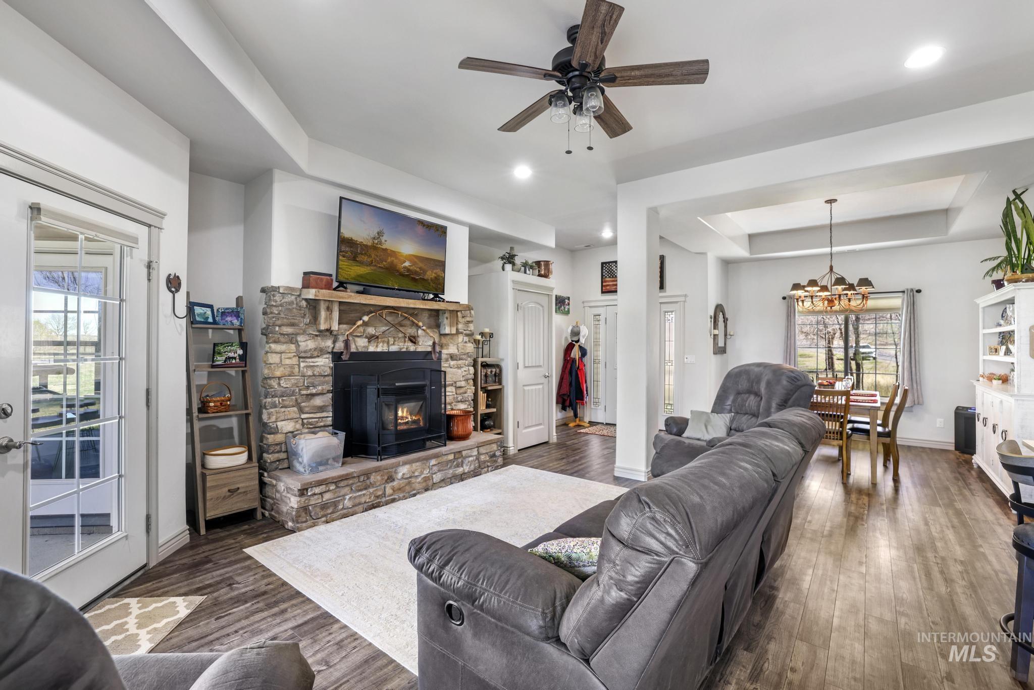 Buhl, Idaho 83316, United States, 3 Bedrooms Bedrooms, ,2 BathroomsBathrooms,Residential,Active,83544