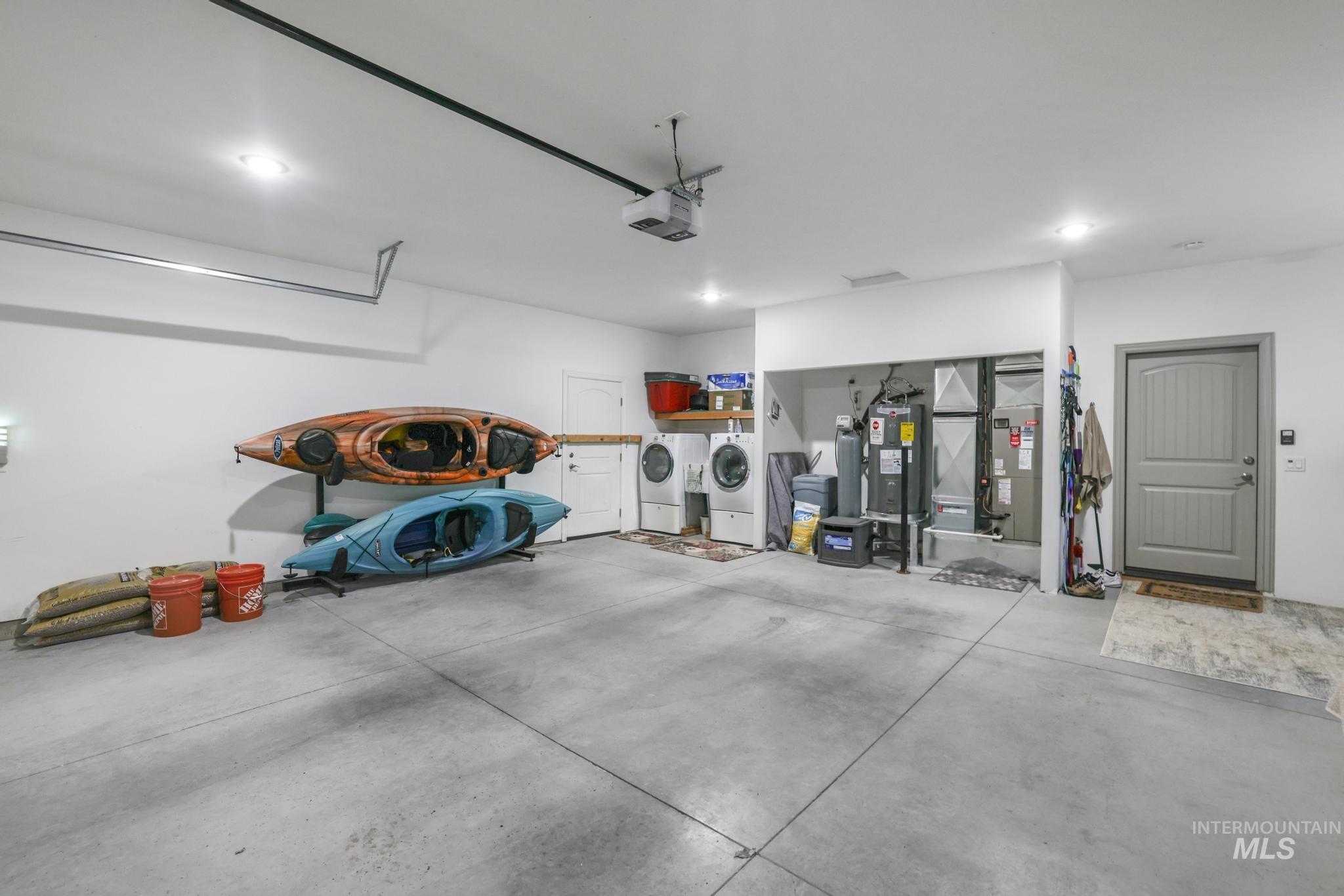 Buhl, Idaho 83316, United States, 3 Bedrooms Bedrooms, ,2 BathroomsBathrooms,Residential,Active,83544