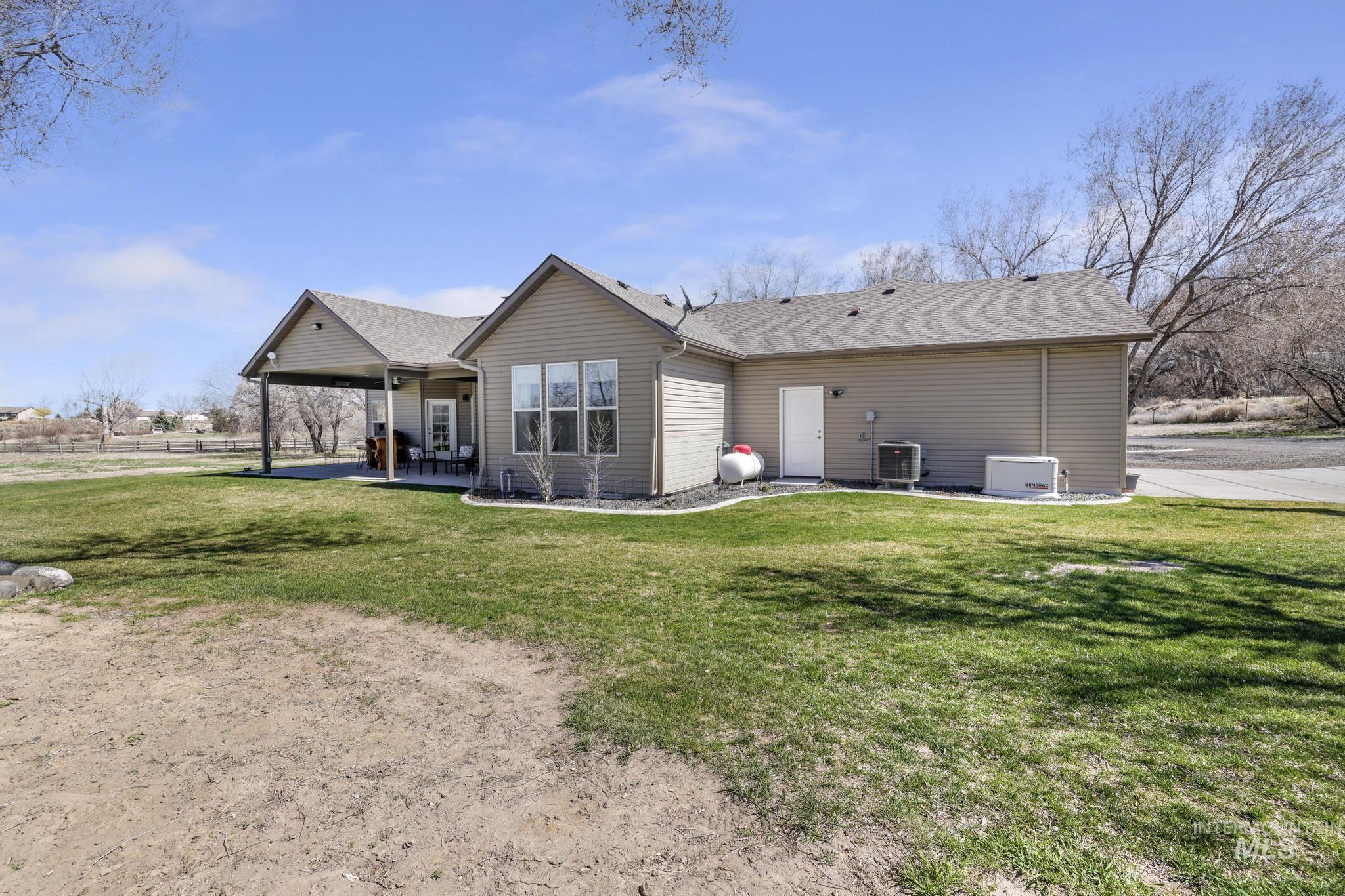 Buhl, Idaho 83316, United States, 3 Bedrooms Bedrooms, ,2 BathroomsBathrooms,Residential,Active,83544