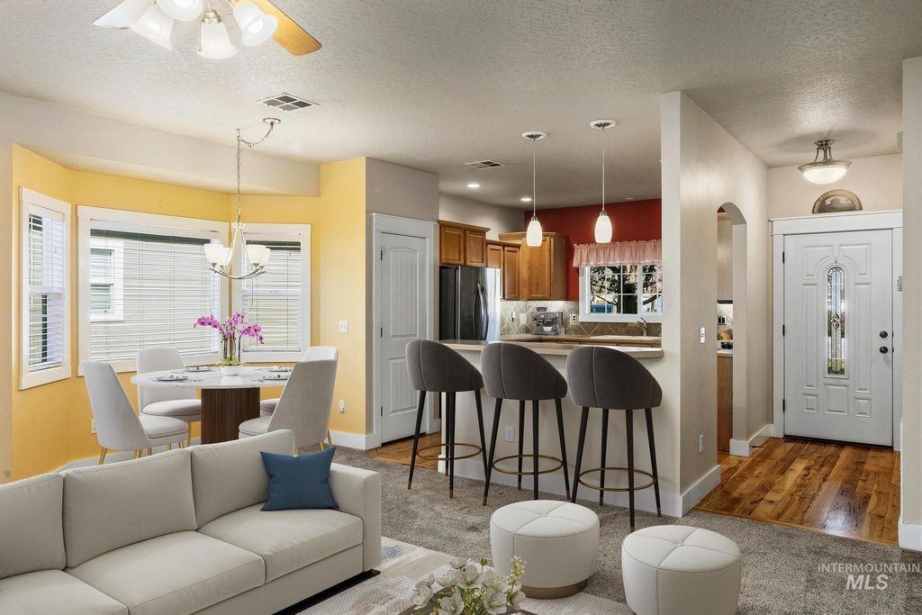 Photo of 6213 W Geneva St, Boise, ID 83703 (MLS # 98979450)