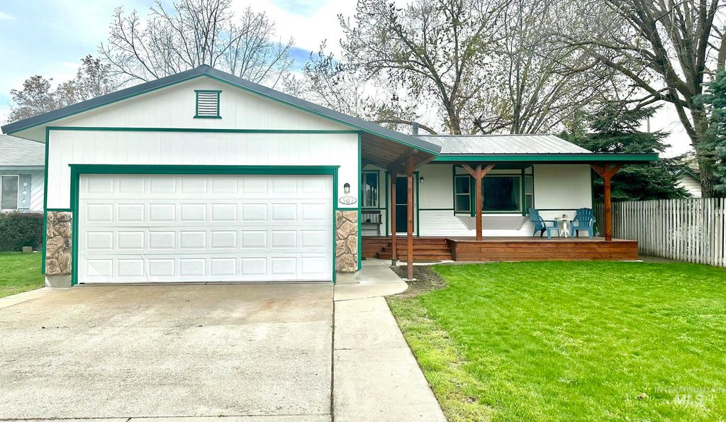 Photo of 509 E Hanthorn, Weiser, ID 83672 (MLS # 98960094)