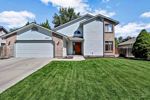 Photo of 3327 S Crosspoint Ave, Boise, ID 83706 (MLS # 98991648)