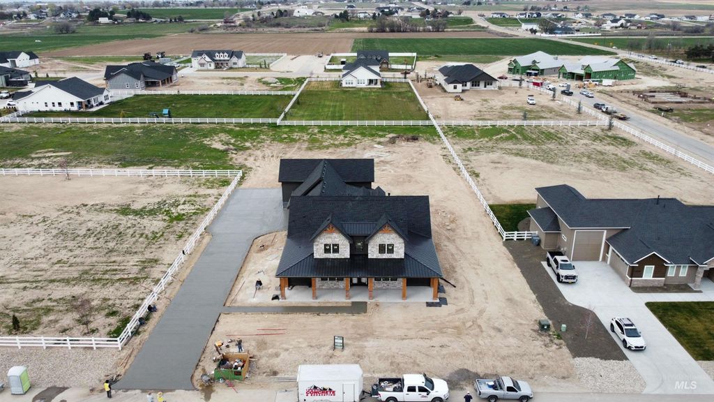 Photo of 24921 Belgian Way, Middleton, ID 83644 (MLS # 98979163)