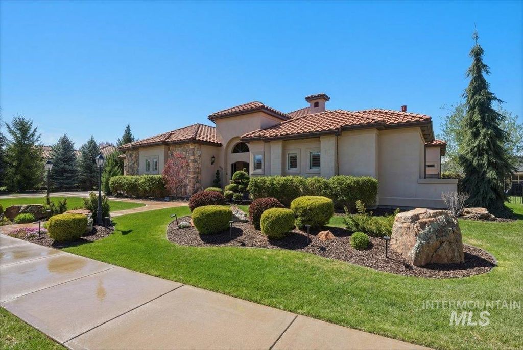 Photo of 1387 N Colline Bello Way, Eagle, ID 83616 (MLS # 98981434)