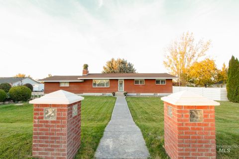 Photo of 2008 Smith Ave, Nampa, ID 83651 (MLS # 98966946)