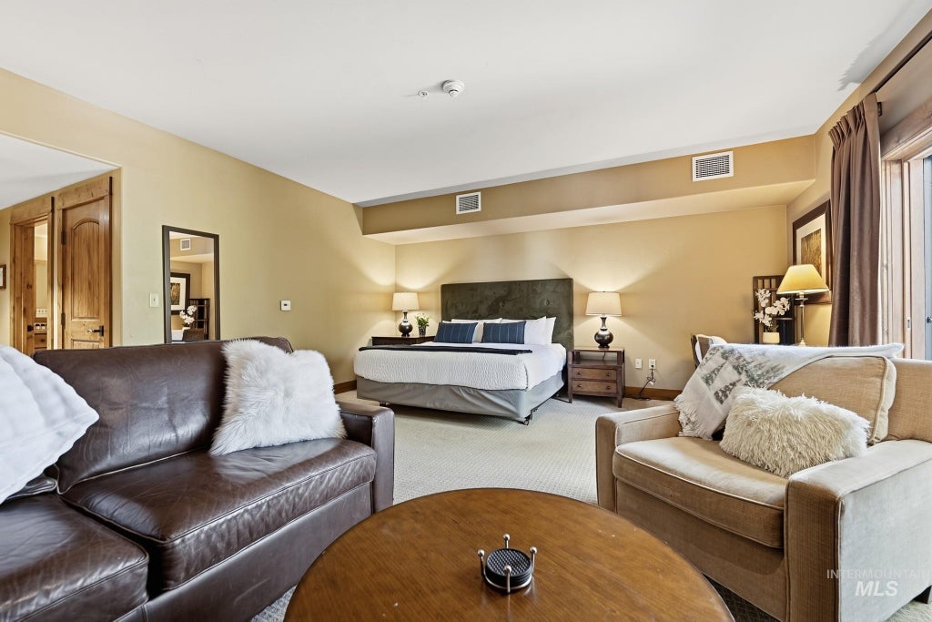 Photo of 75 Arling Center Ct #318, Donnelly, ID 83615 (MLS # 99003094)