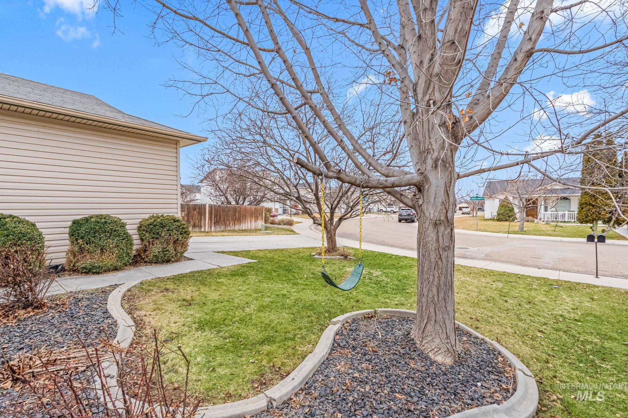 11757 W Mount Hood Ave