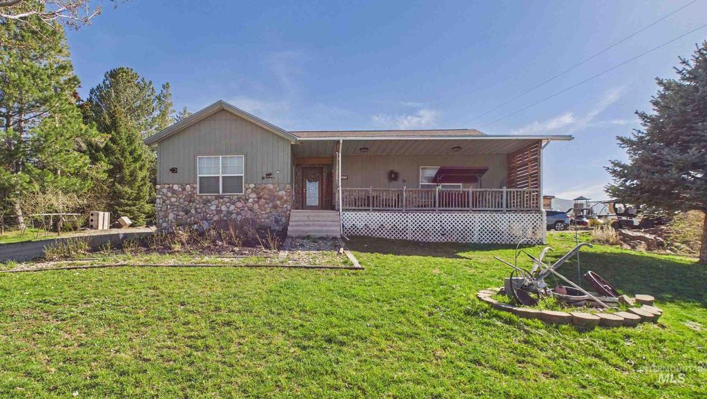 Photo of 243 Mountain View Dr, Burley, ID 83318 (MLS # 98979787)