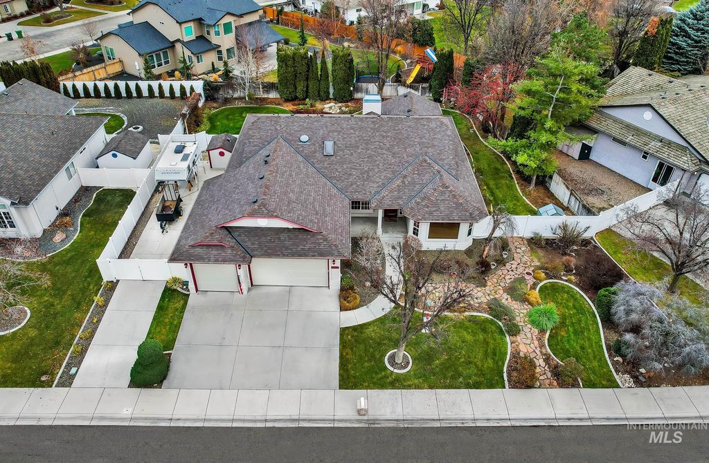 Photo of 2024 SE 3rd Way, Meridian, ID 83642 (MLS # 98971141)