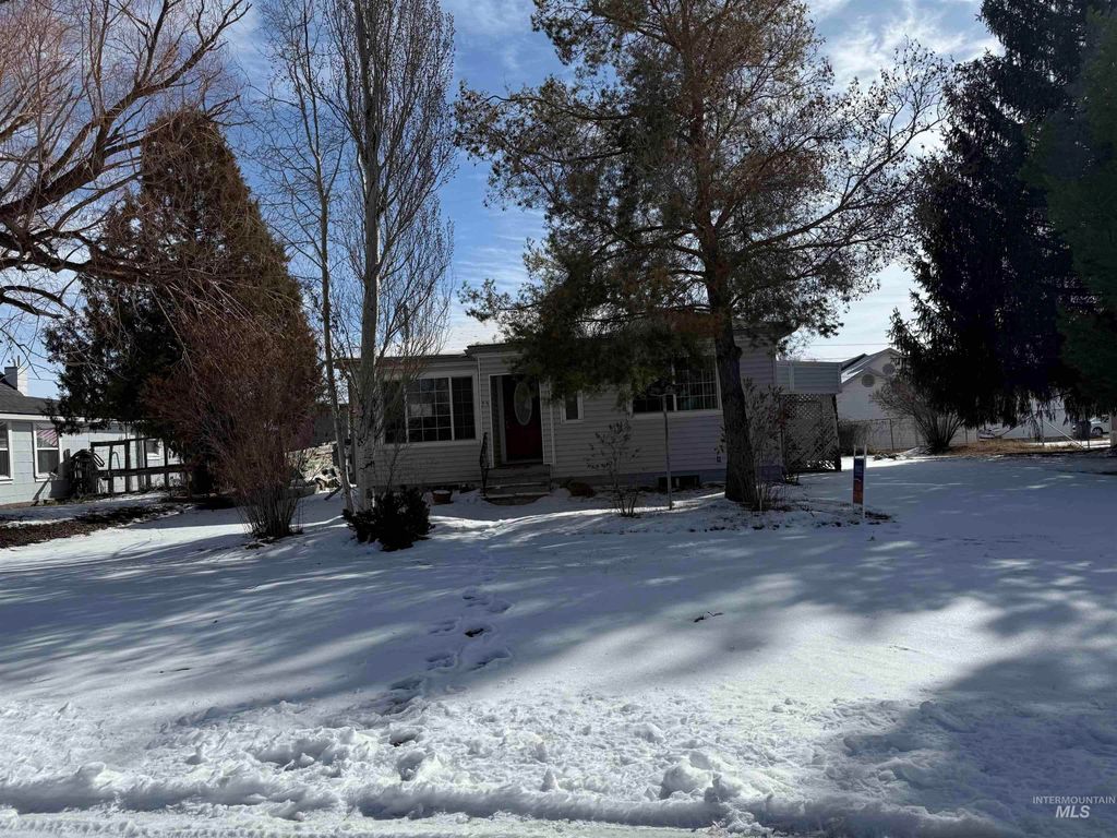 Photo of 75 S 2nd West, Bancroft, ID 83217 (MLS # 98975747)