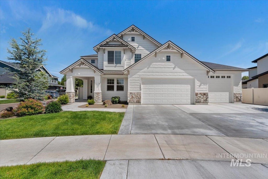 Photo of 1233 E Azan St, Meridian, ID 83646 (MLS # 98990644)