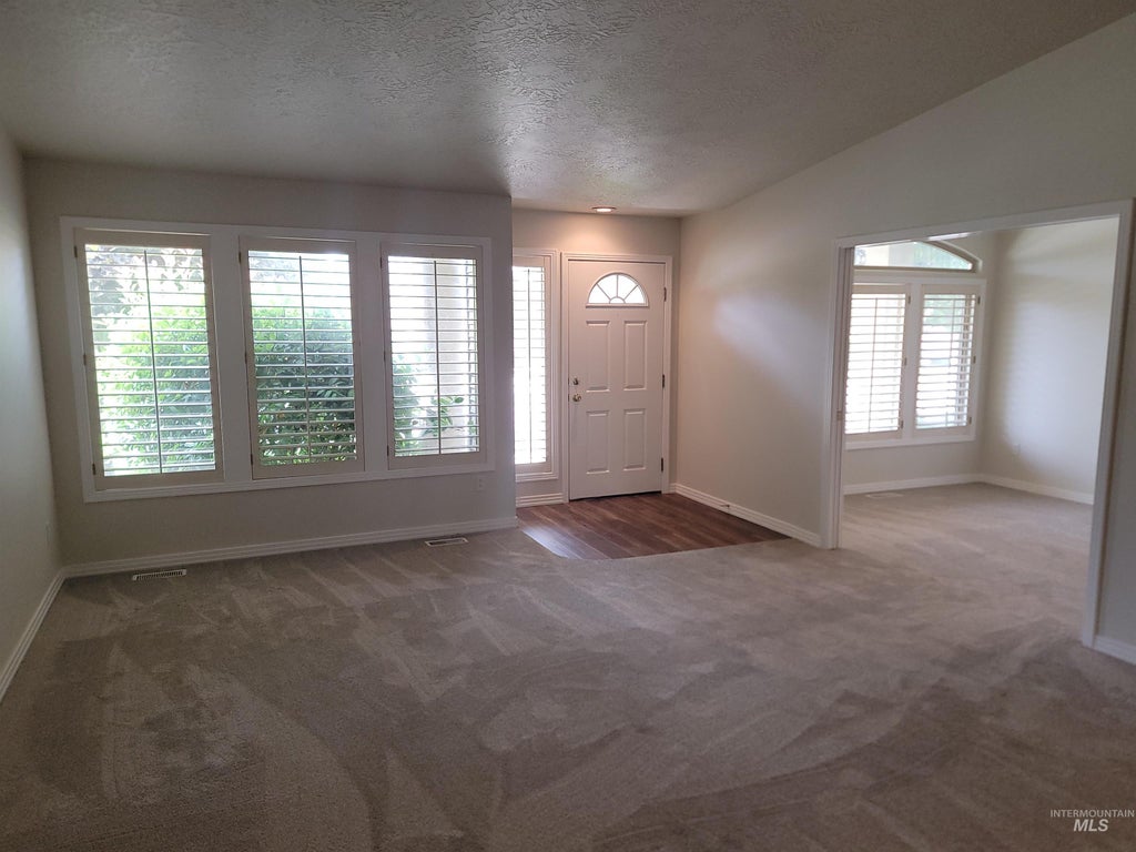 Photo of 4022 Kessinger LN, Garden City, ID 83703 (MLS # 98990782)
