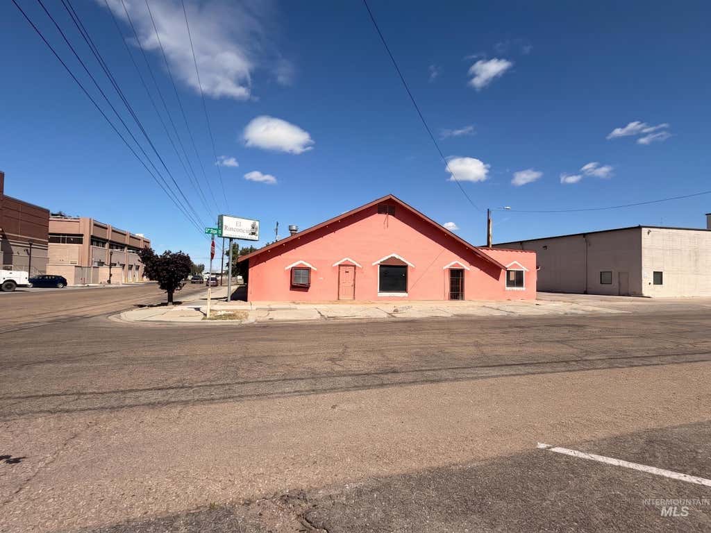 Photo of 824 1st St South ST, Nampa, ID 83651 (MLS # 98993089)