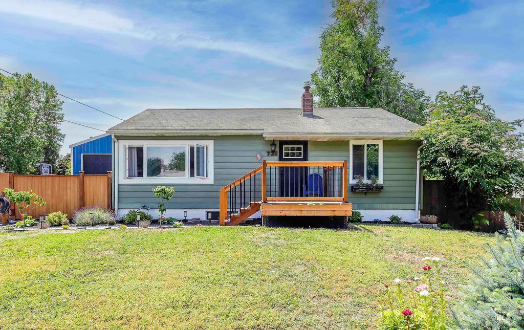 Photo of 732 Burrell Ave, Lewiston, ID 83501 (MLS # 98989402)