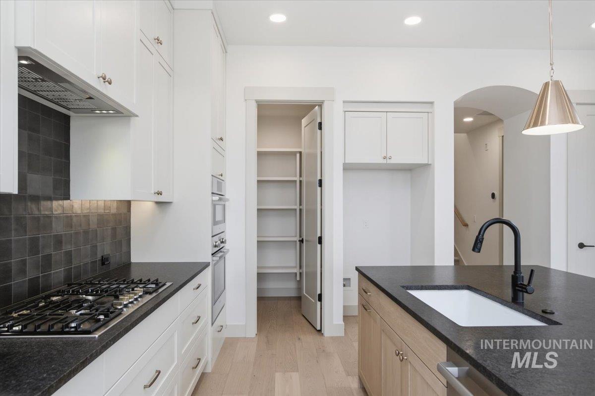 1004 E Phenomenal St.