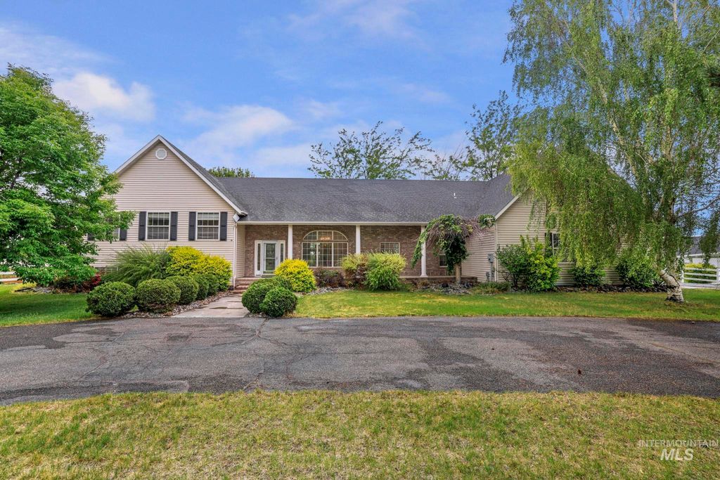 Photo of 3711 2506 E, Twin Falls, ID 83301 (MLS # 98988138)