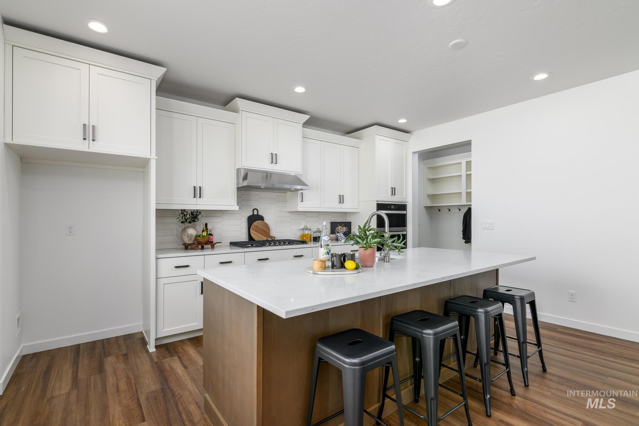 6049 W Snow Currant St