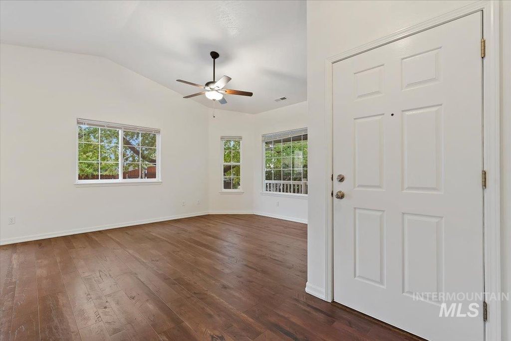 Photo of 5778 S Sedum Way, Boise, ID 83716 (MLS # 98983435)