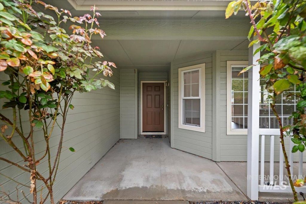 Photo of 5778 S Sedum Way, Boise, ID 83716 (MLS # 98983435)