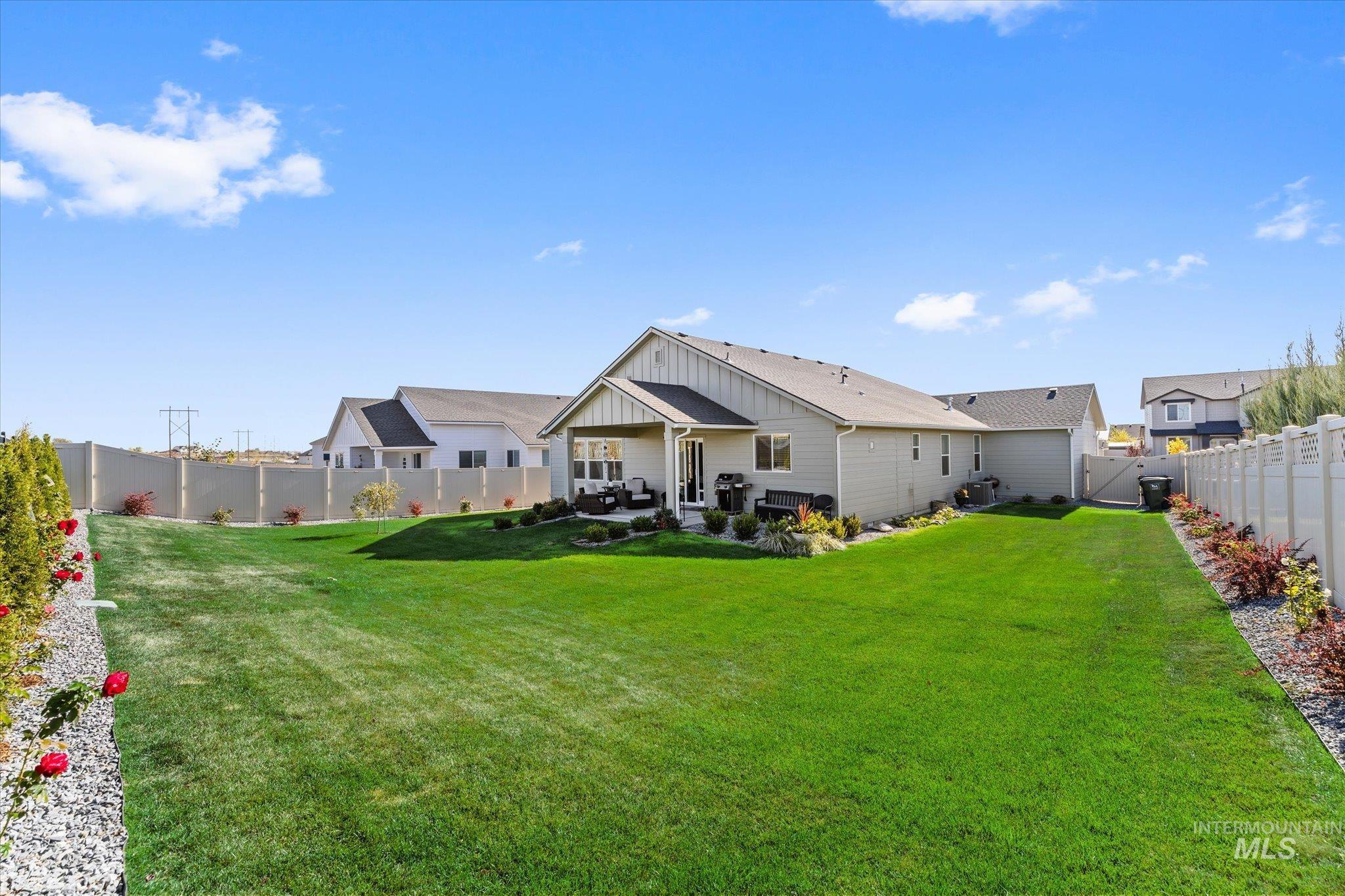 1344 W Pack River Dr
