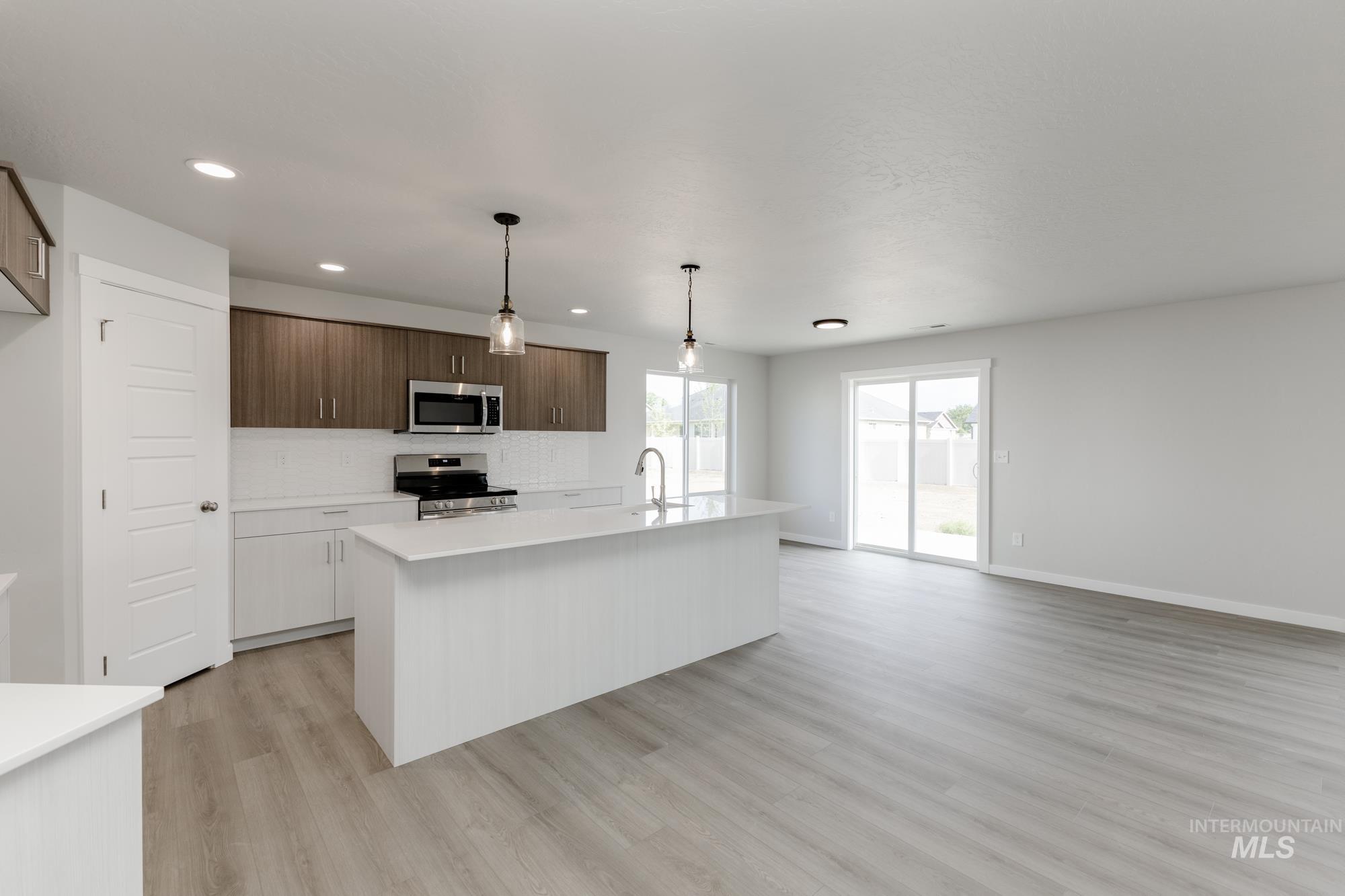 1104 E Perjue Basin Dr