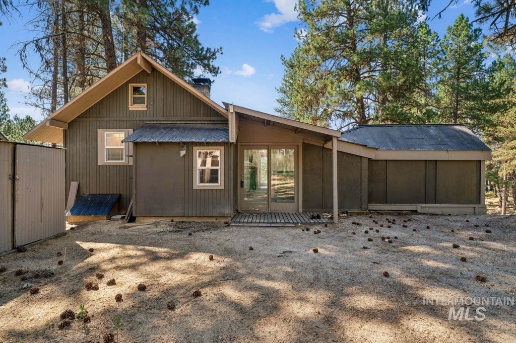 Photo of 100 Grimes Pass Rd, Idaho City, ID 83631 (MLS # 98993245)