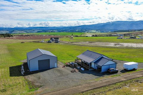 Photo of 194 Golden Acres Drive, Grangeville, ID 83530 (MLS # 98980749)