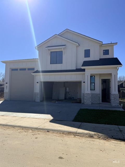 Photo of 901 W Malbar St, Meridian, ID 83646 (MLS # 98965823)