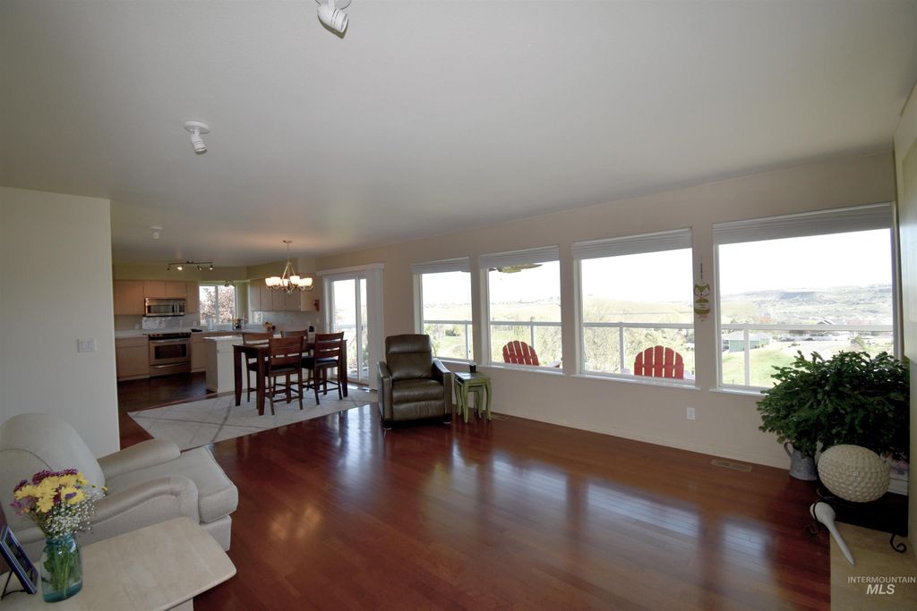 Photo of 2016 Pleasant View Court, Clarkston, WA 99403 (MLS # 98981635)