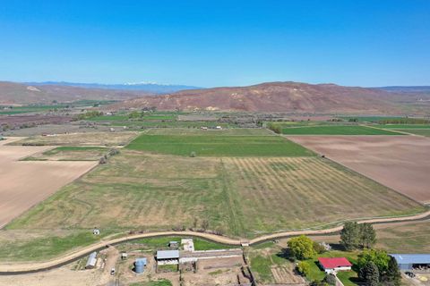 Photo of TBD Cove Road, Weiser, ID 83672 (MLS # 98965690)