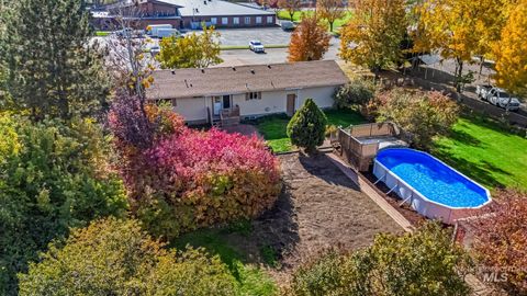 Photo of 222 E 2nd St, Kuna, ID 83634 (MLS # 98966948)