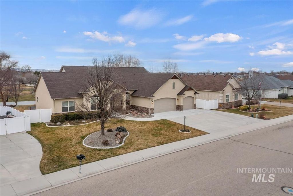 Photo of 4243 E Switzer Way, Nampa, ID 83686 (MLS # 98975978)