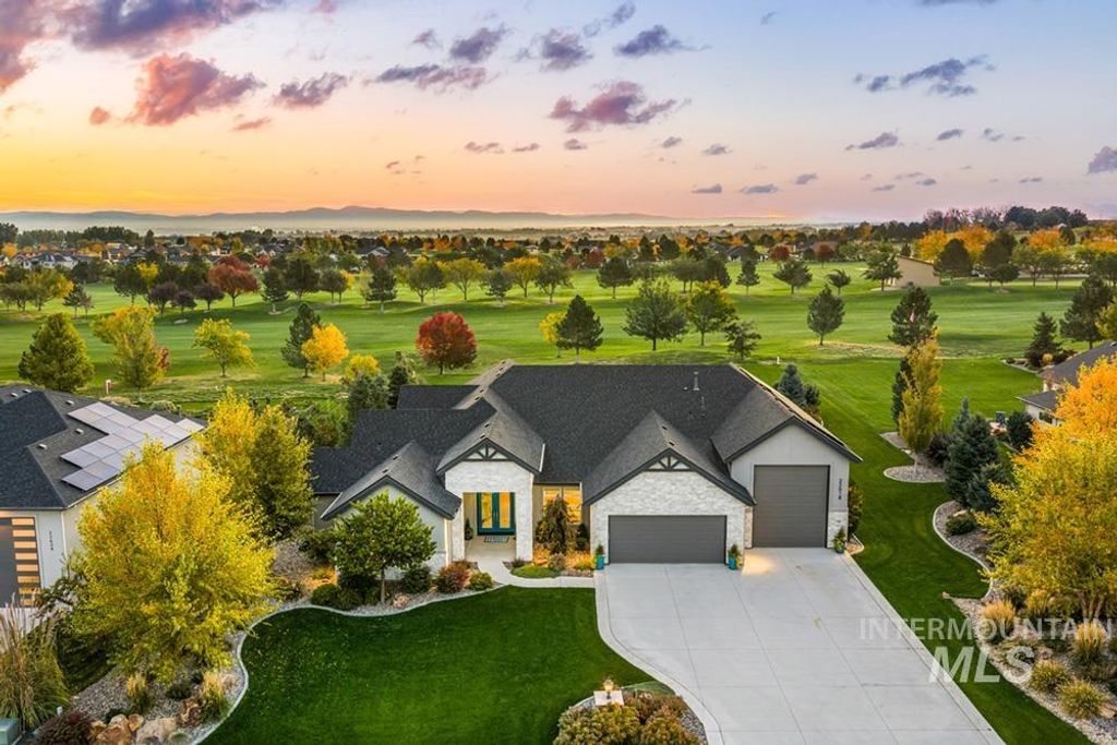 Photo of 22618 Aura Vista Way, Caldwell, ID 83607 (MLS # 98975064)