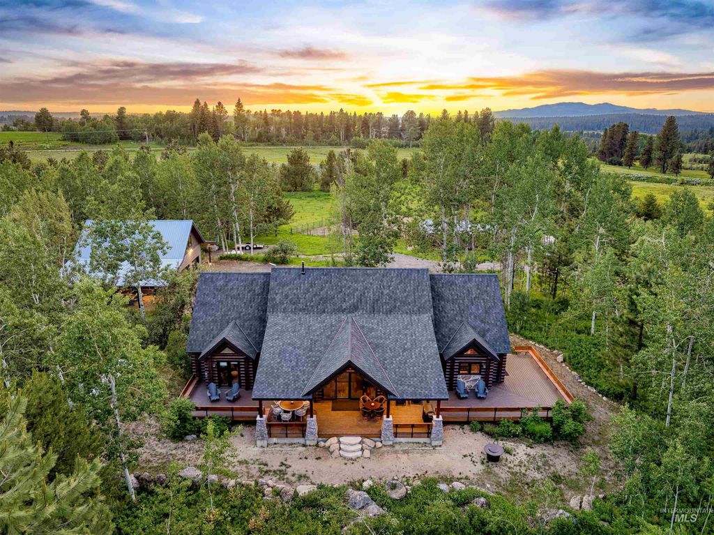 Photo of 14051 Deerfield Road, McCall, ID 83638 (MLS # 98951567)