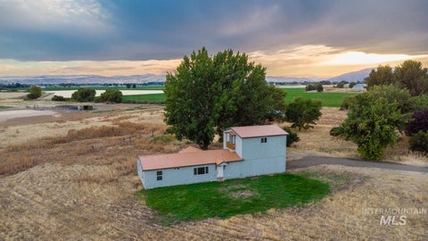 Photo of 1117 Olds Ferry Rd, Weiser, ID 83617 (MLS # 99001264)
