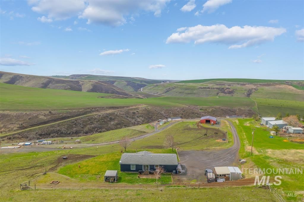 Photo of 31831 Lonesome Hollow Ln, Lapwai, ID 83540 (MLS # 98972035)