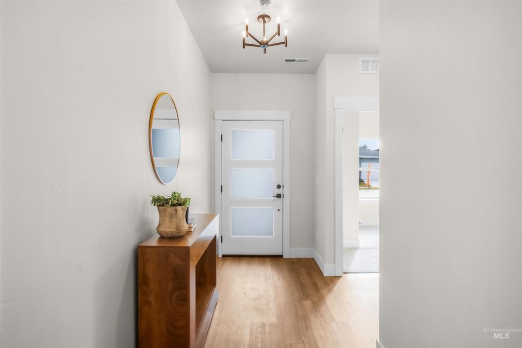 Photo of 1696 E Grayson St, Meridian, ID 83742 (MLS # 98969918)