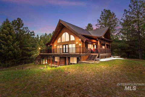 Photo of 10360 Gamann Drive, Cascade, ID 83611 (MLS # 98982834)