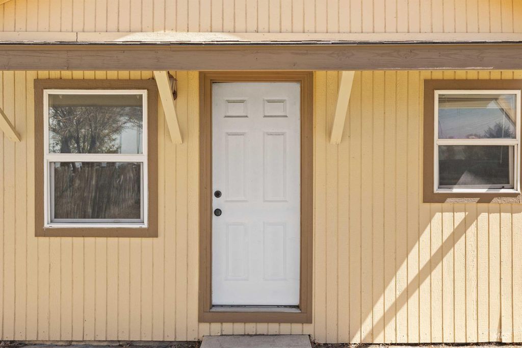 Photo of 269 Washington St. S St, Twin Falls, ID 83301 (MLS # 98981563)