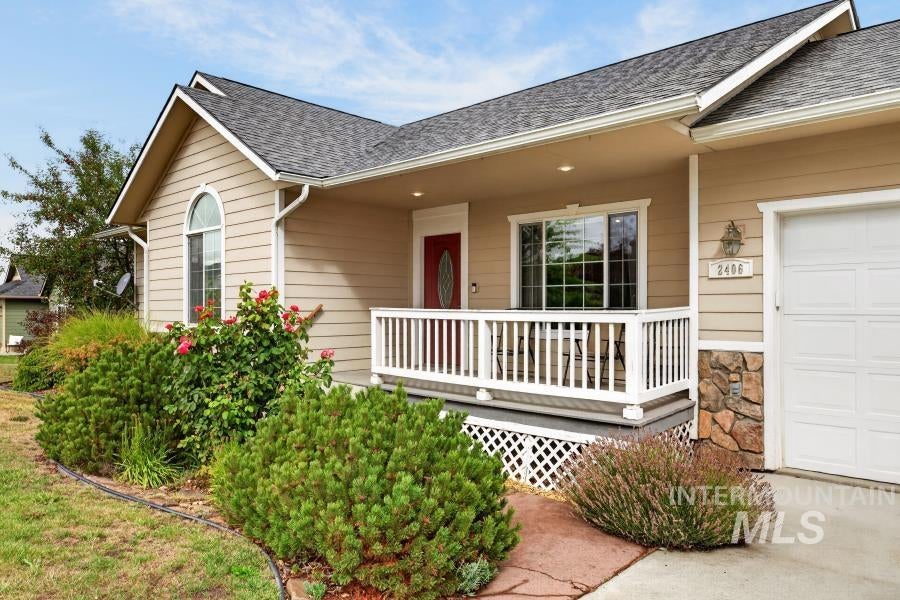 Photo of 2406 Shelby Ln, Moscow, ID 83843 (MLS # 99000143)