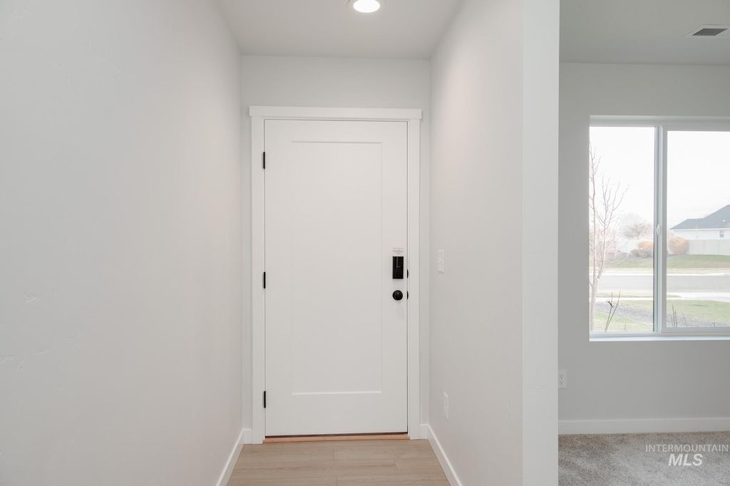 Photo of 13697 Inman Ct, Caldwell, ID 83607 (MLS # 98981614)