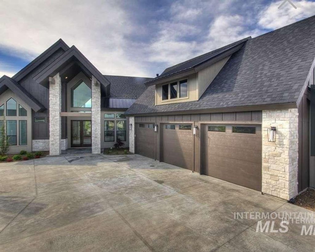 Photo of 6016 S Aluet Ave, Boise, ID 83709 (MLS # 98983709)