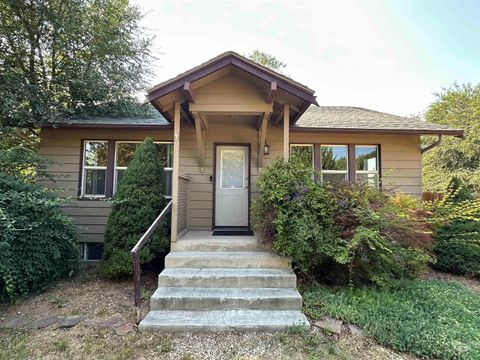 1157 S Powerline Rd Nampa ID 83686