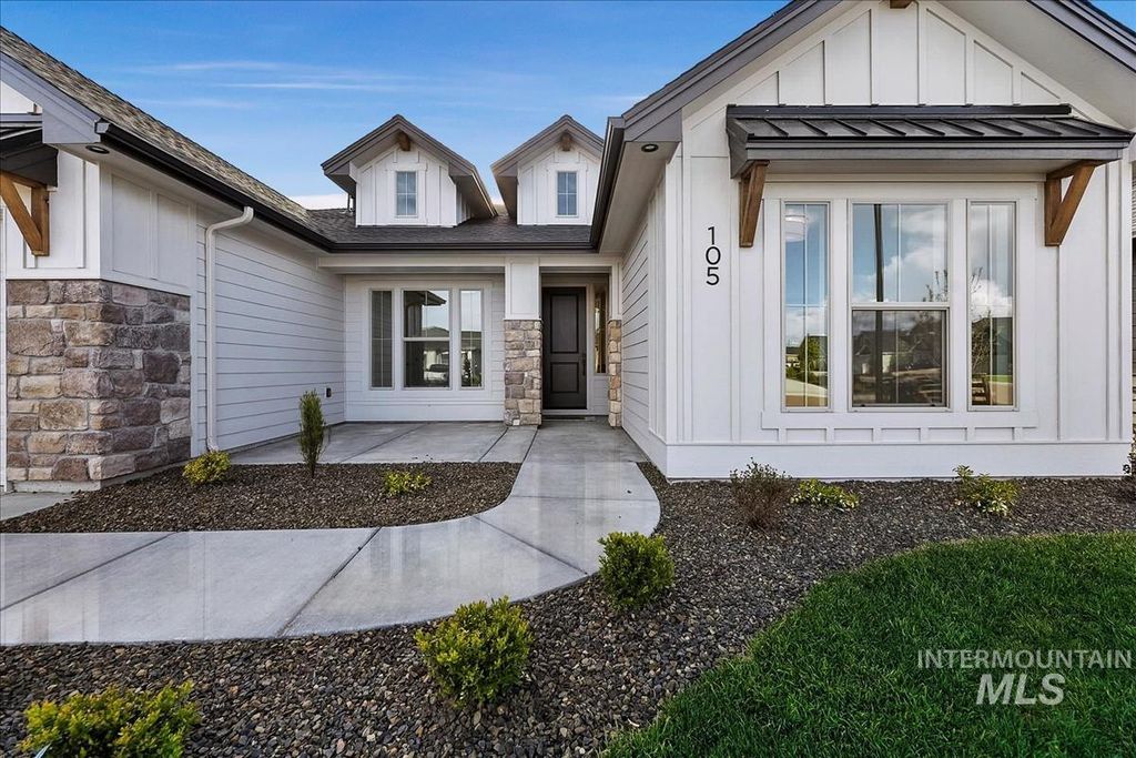 Photo of 105 S Sunniva Ave, Kuna, ID 83634 (MLS # 98983288)