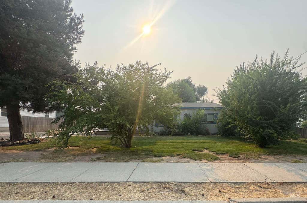 Photo of 847 N. 6th Street, Payette, ID 83661 (MLS # 98996817)