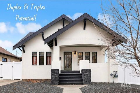 Photo of 661 2nd Ave N Ave, Twin Falls, ID 83301 (MLS # 98975163)