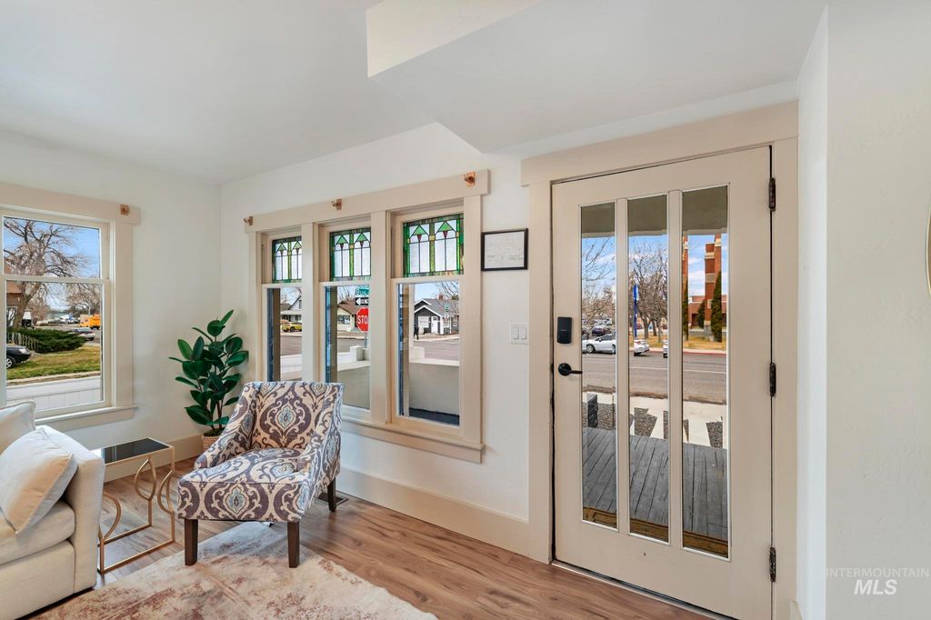 Photo of 661 2nd Ave N Ave, Twin Falls, ID 83301 (MLS # 98975163)